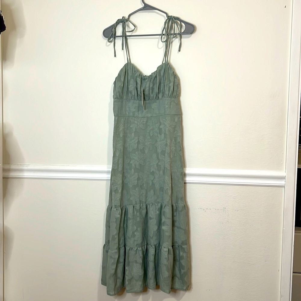 Speechless sage green dress size M maxi